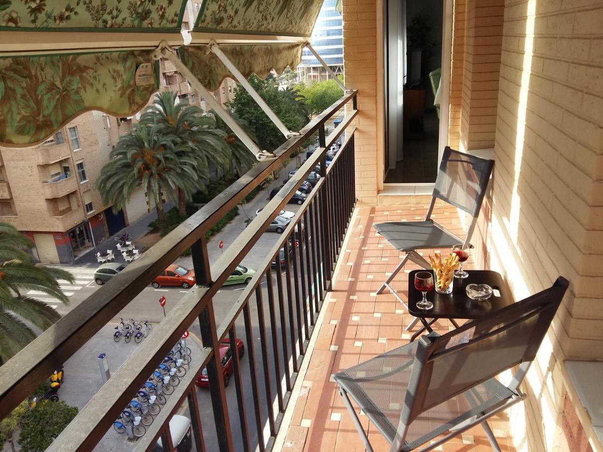 Exclusive 3 Bedroom Beach Appartement Valencia